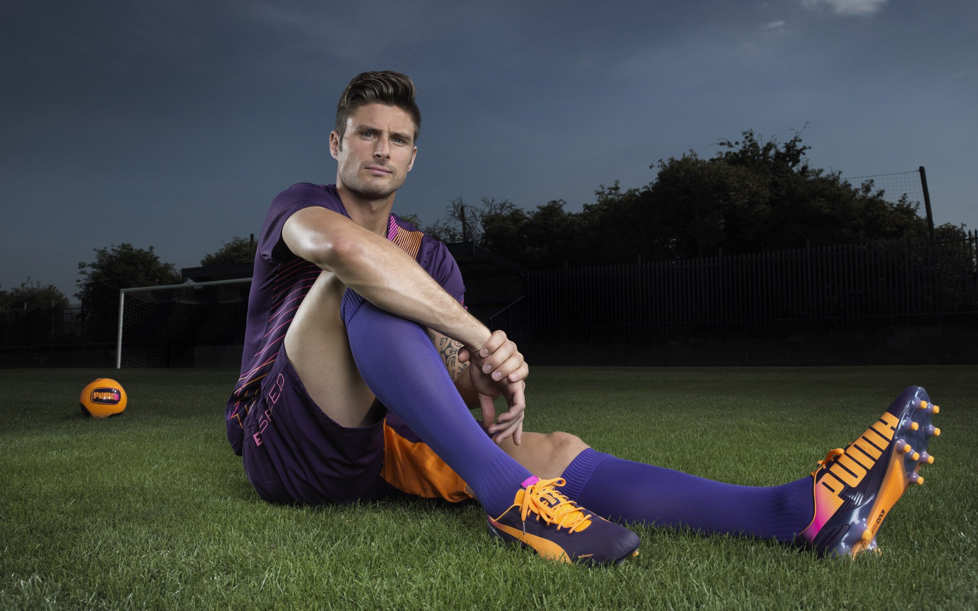 华体会体育登录入口-快船双星合体依旧犀利，乔治与莱昂纳德完美配合，乔治和莱昂纳德